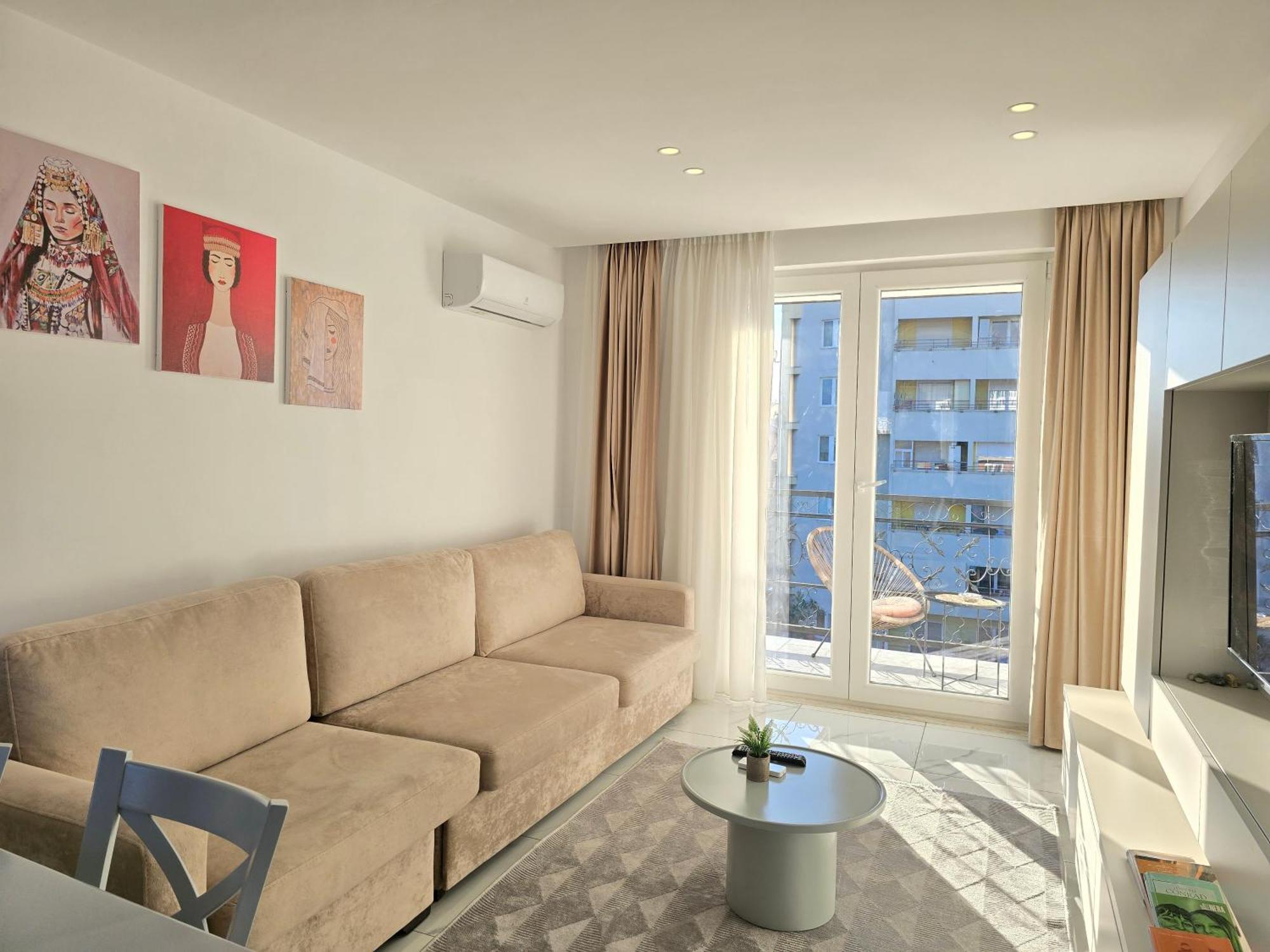 Tirana City Center Penthouse Oasis ภายนอก รูปภาพ